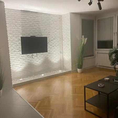 Yellow Apartment *