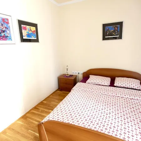 Yellow Apartment Skopje