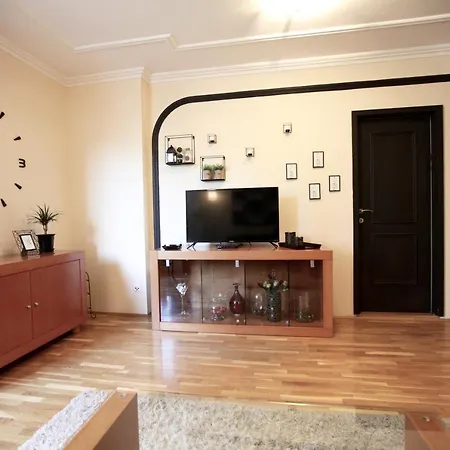 Yellow Apartment Skopje